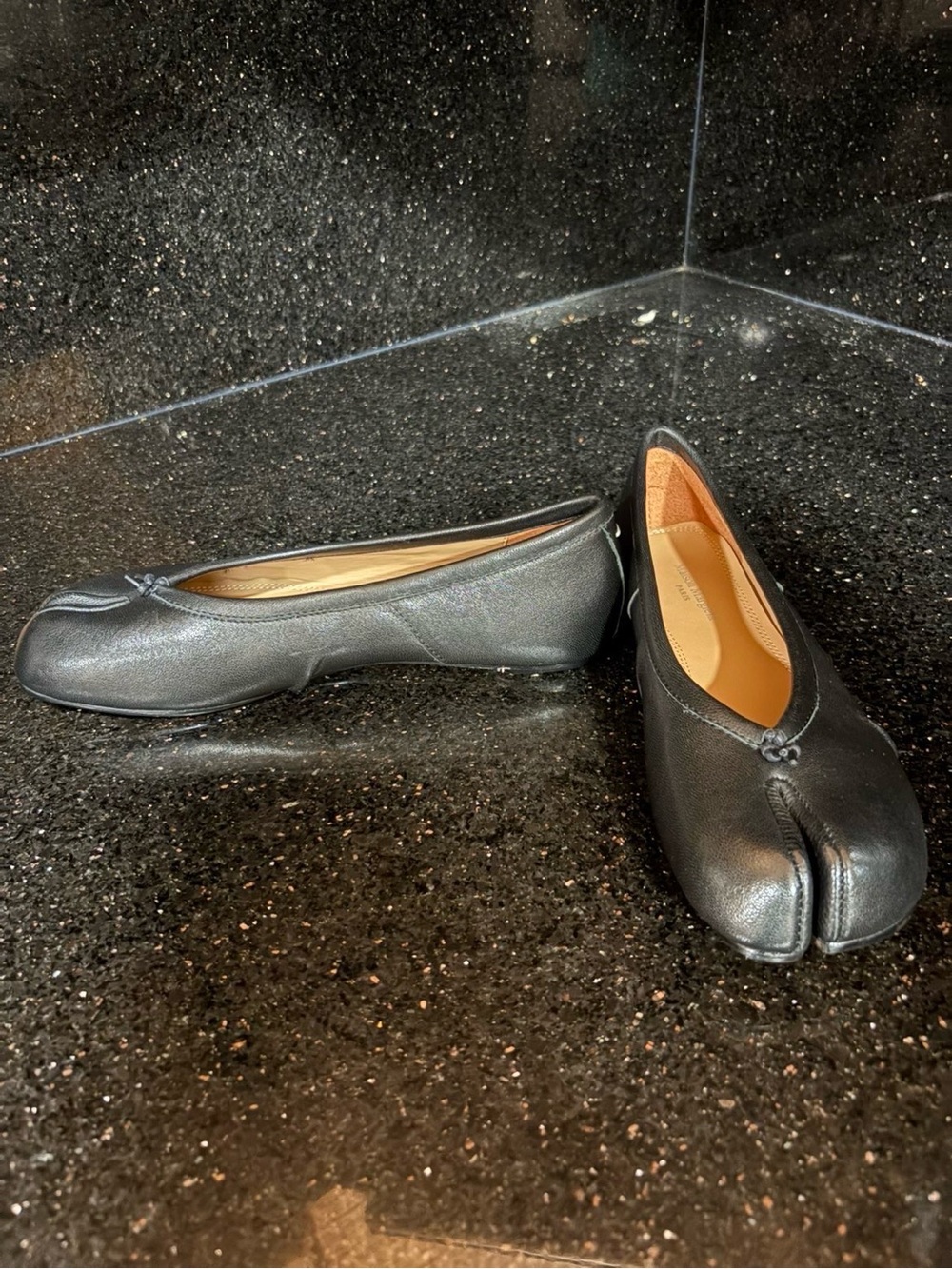 Maison Martin Margiela black Tabi ballet flats - Picture 3 of 6
